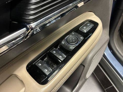 Used 2022 Lincoln Corsair FWD image 11