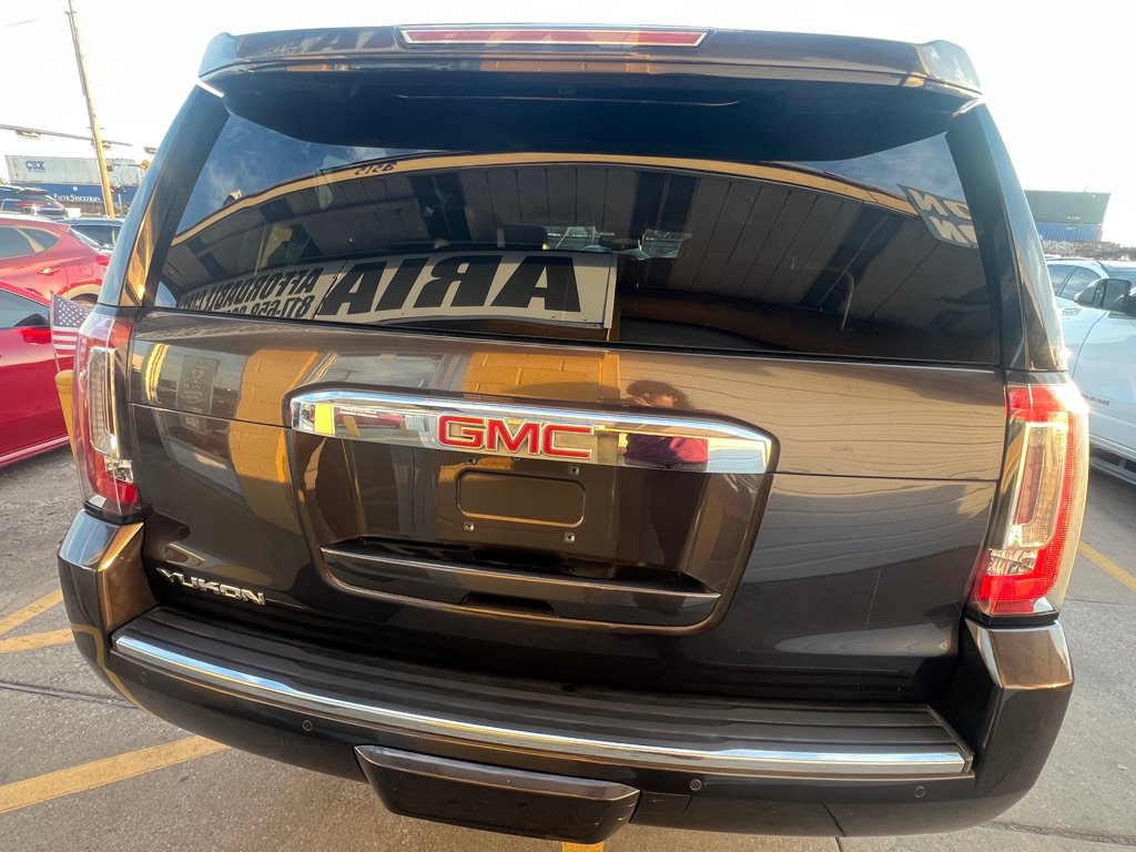 Used 2016 GMC Yukon Denali RWD image 5