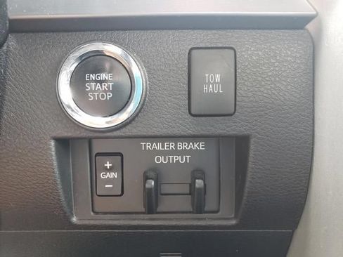 Used 2020 Toyota Tundra Platinum AWD/4WD image 18