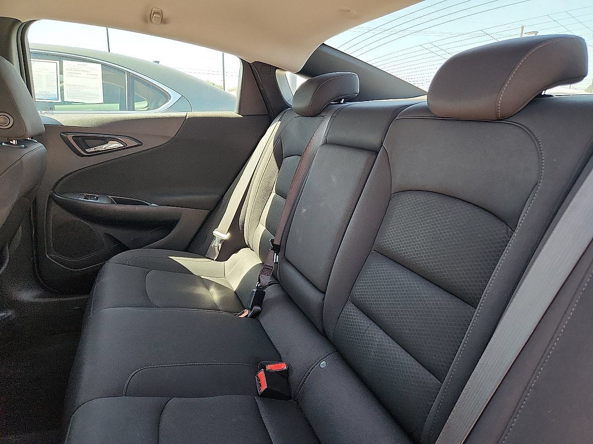 Used 2024 Chevrolet Malibu LT FWD image 6