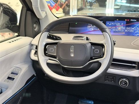 New 2026 Lincoln Navigator L Black Label image 31