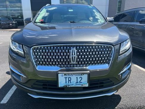 Used 2019 Lincoln MKC Select w/ Select Plus Package AWD/4WD image 2