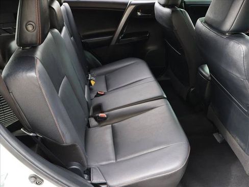 Used 2018 Toyota RAV4 SE w/ Power Extra Value Package AWD/4WD image 26
