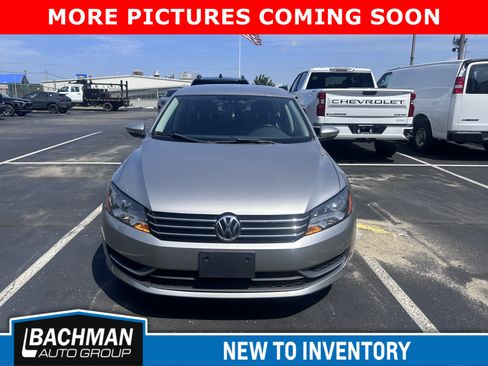 Used 2012 Volkswagen Passat 2.5 SE FWD image 3