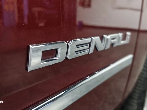 Used 2016 GMC Yukon XL Denali w/ Open Road Package RWD image 17