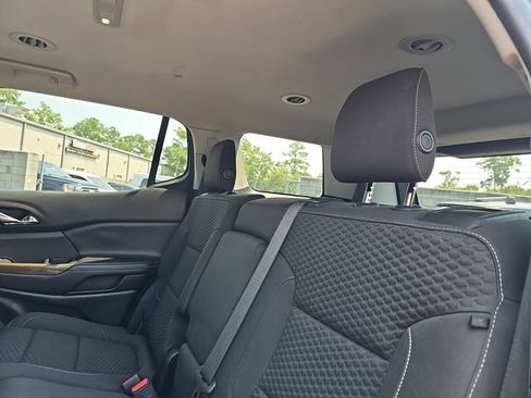 Used 2019 GMC Acadia SLE w/ LPO, Floor Liner Package FWD image 14