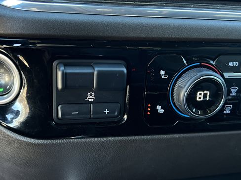 Used 2024 Chevrolet Silverado 1500 LT Trail Boss w/ Convenience Package II image 31