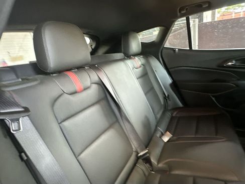 Used 2024 Chevrolet Trax RS w/ Sunroof Package FWD image 26