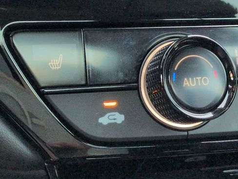 Used 2025 Honda Accord Sport image 30