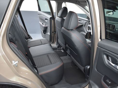 Certified 2025 Nissan Rogue SV image 16