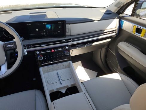 New 2025 Hyundai Santa Fe Calligraphy image 11