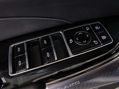 New 2025 Cadillac Lyriq Sport AWD/4WD image 18
