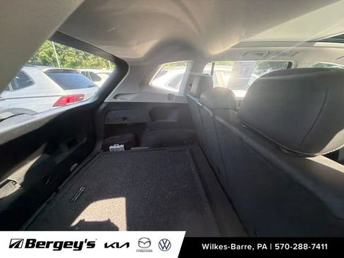 Used 2018 Volkswagen Tiguan SEL AWD/4WD image 8