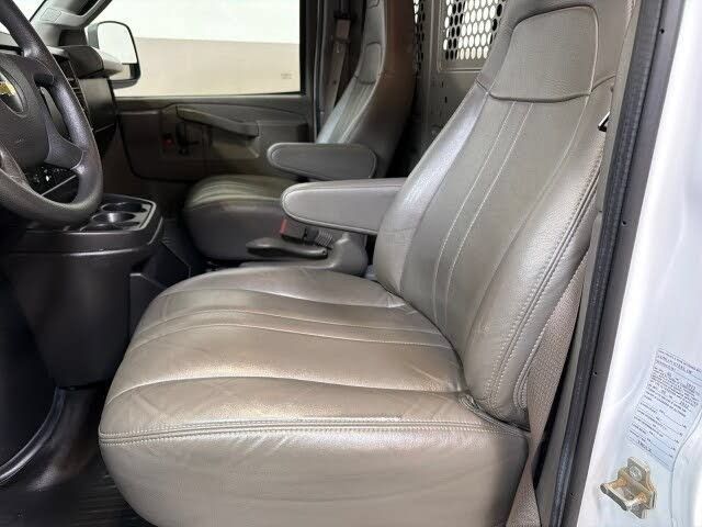 Used 2022 Chevrolet Express 2500 w/ Driver Convenience Package RWD image 17