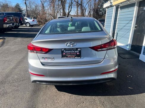 Used 2017 Hyundai Elantra SE image 8