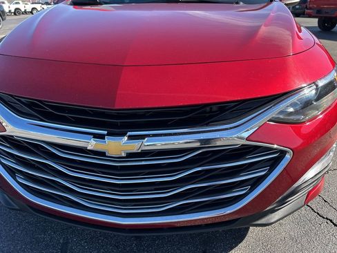 Used 2025 Chevrolet Malibu LT image 28