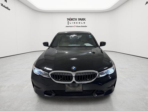 Used 2022 BMW 330i Sedan w/ Driving Assistance Package RWD image 8