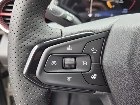New 2026 Chevrolet Trax RS w/ Driver Confidence Package FWD image 25