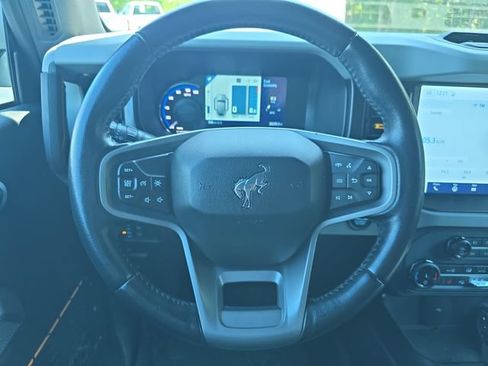 Used 2022 Ford Bronco Badlands w/ Sasquatch Package AWD/4WD image 18