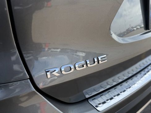 Used 2020 Nissan Rogue S w/ Special Edition Package image 40