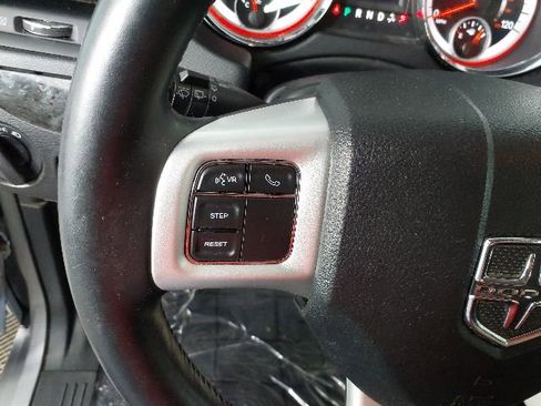 Used 2014 Dodge Grand Caravan SXT w/ UConnect Hands-Free Group FWD image 23