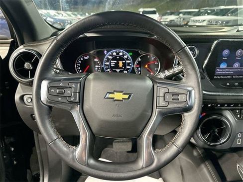 Used 2022 Chevrolet Blazer Premier image 22
