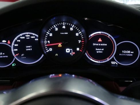 Used 2021 Porsche Cayenne Coupe AWD/4WD image 20