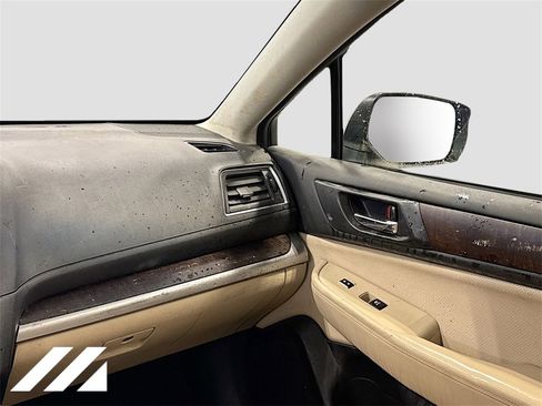 Used 2017 Subaru Outback 2.5i Limited image 23