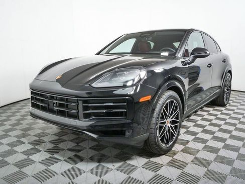 New 2026 Porsche Cayenne Coupe AWD/4WD image 1