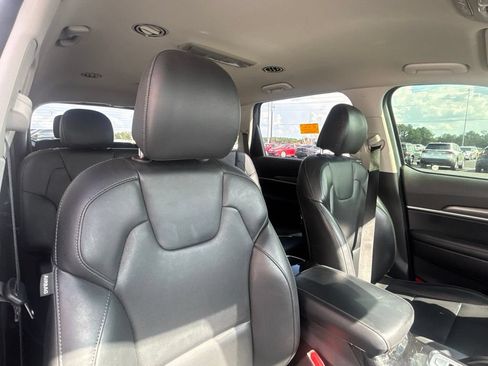 Used 2021 Kia Telluride LX FWD image 18