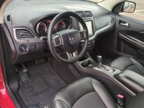 Used 2017 Dodge Journey Crossroad image 2