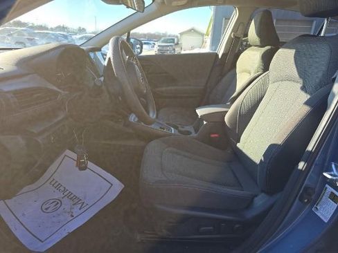 Used 2024 Subaru Crosstrek 2.0i Premium image 3