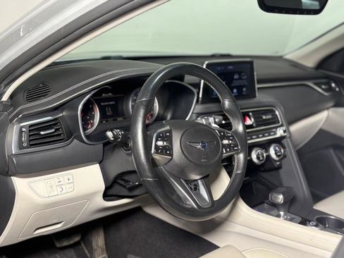 Used 2019 Genesis G70 2.0T Advanced image 29