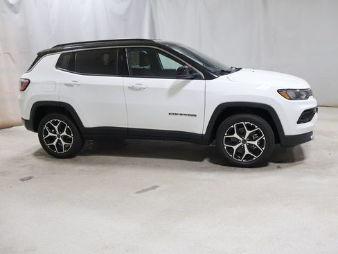 New 2026 Jeep Compass Limited AWD/4WD image 7