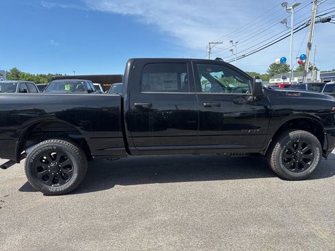 New 2026 RAM 2500 Big Horn AWD/4WD image 6