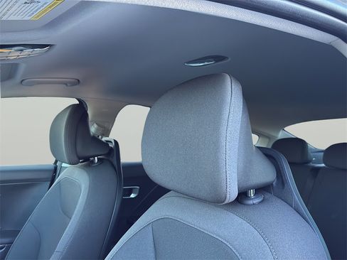 New 2026 Kia K4 LXS image 14