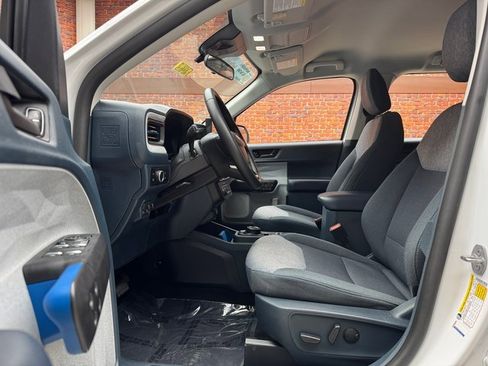 Certified 2025 Ford Maverick XLT w/ Equipment Group 301A image 22