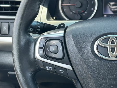 Used 2015 Toyota Camry XSE FWD image 22