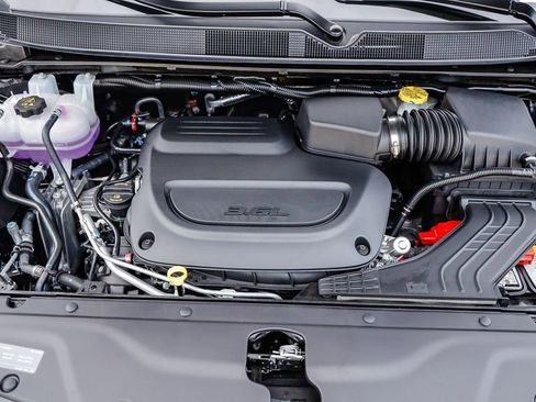 New 2026 Chrysler Pacifica Select image 28