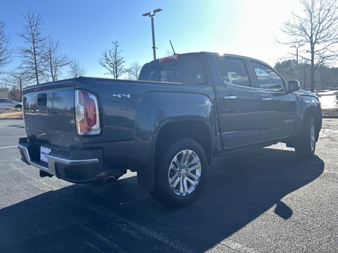 Used 2019 GMC Canyon SLT w/ Driver Alert Package image 9