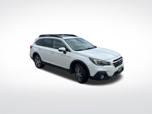 Used 2019 Subaru Outback 2.5i Limited w/ Protection Package #1 AWD/4WD image 3