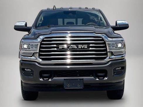 Used 2022 RAM 2500 Limited AWD/4WD image 3
