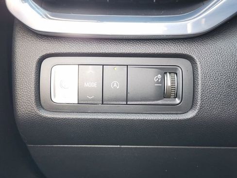 Used 2025 GMC Acadia Elevation image 22