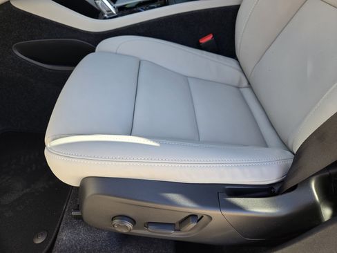 New 2026 Volvo XC40 B5 Plus w/ Protection Package Premier image 28