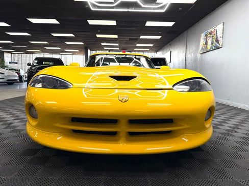 Used 2001 Dodge Viper RT/10 RWD image 3