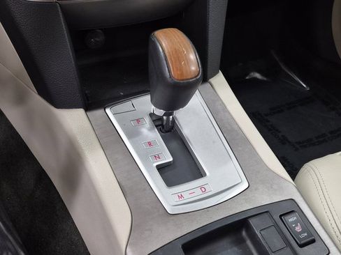 Used 2014 Subaru Outback 2.5i Limited image 32
