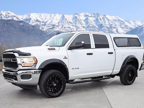 Used 2019 RAM 2500 Tradesman AWD/4WD image 2