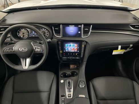 New 2025 INFINITI QX50 Pure image 20