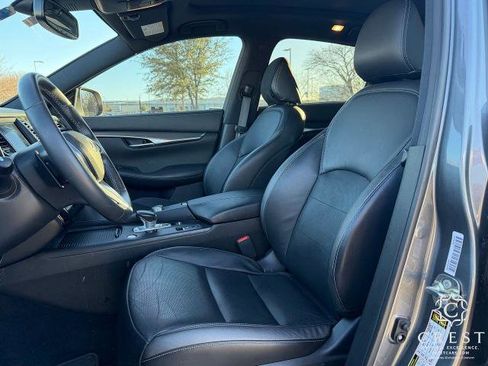 Certified 2022 INFINITI QX50 Luxe w/ Appearance Package image 10