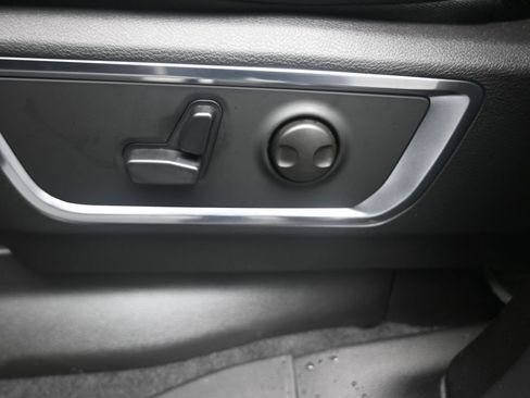 New 2026 RAM 1500 Laramie w/ Sport Appearance Package AWD/4WD image 31